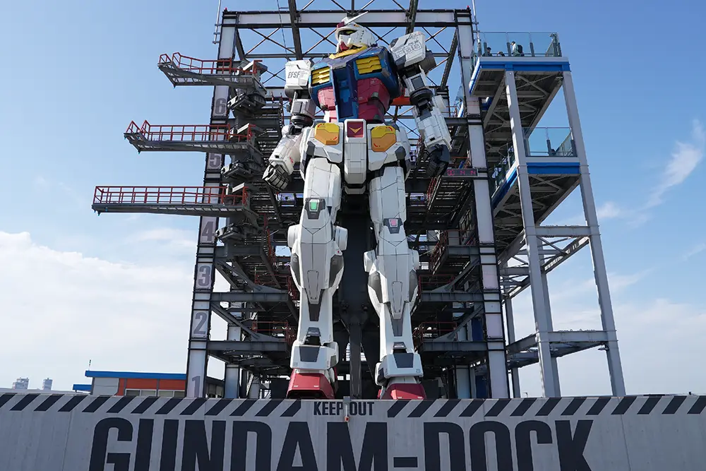 GUNDAM FACTORY YOKOHAMA｜活用！なっとく事例集｜POCKETALK（ポケトーク）